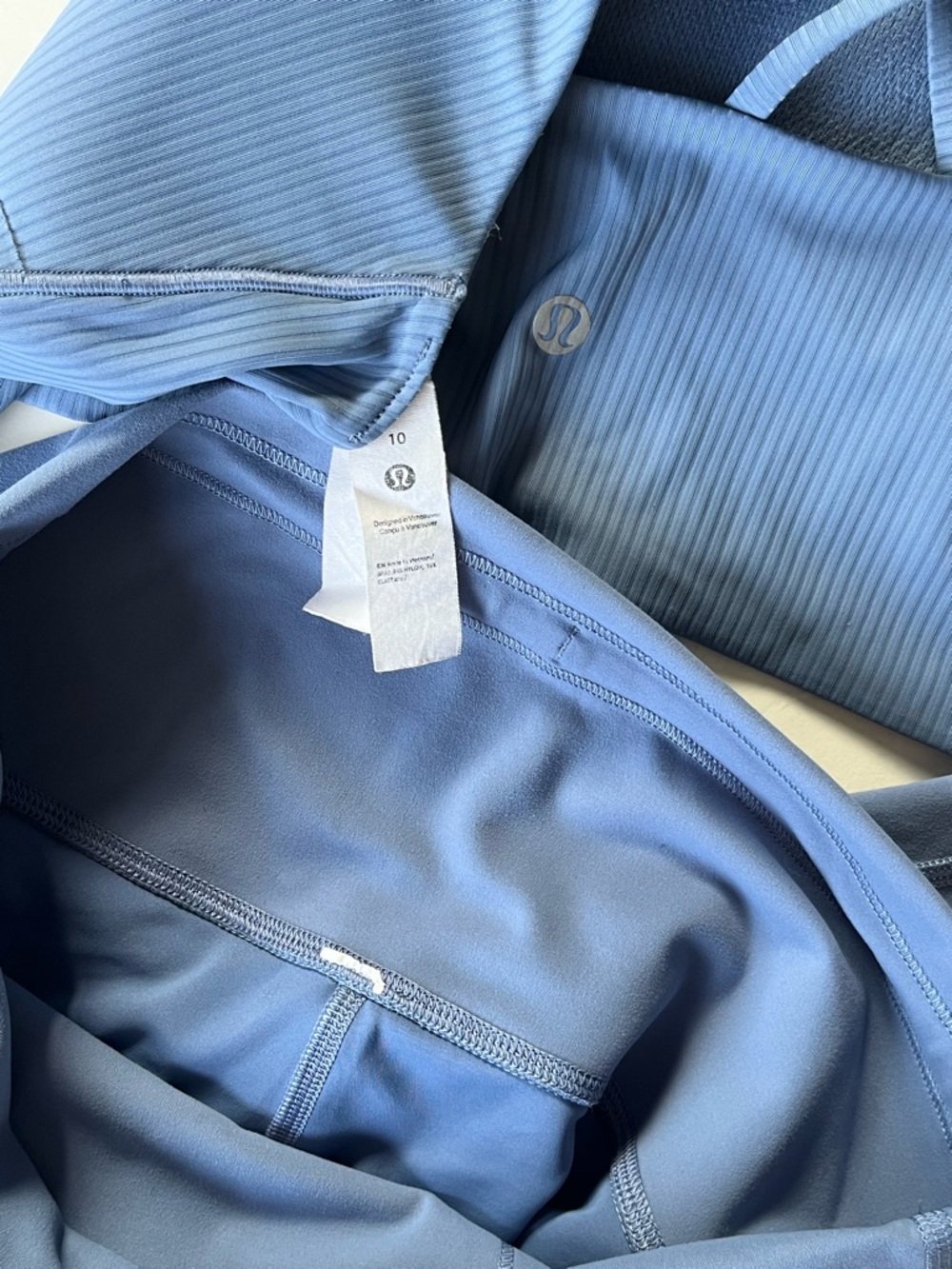 Lululemon Oasis Blue Legging and Sports Bra Set - Picture 5 of 8